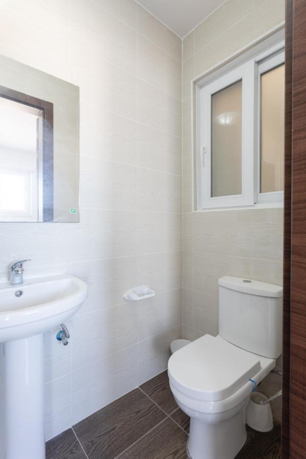 F5 Room 1, Private Double Room With Private Bathroom And Balcony In Shared Flat Msida Exteriér fotografie