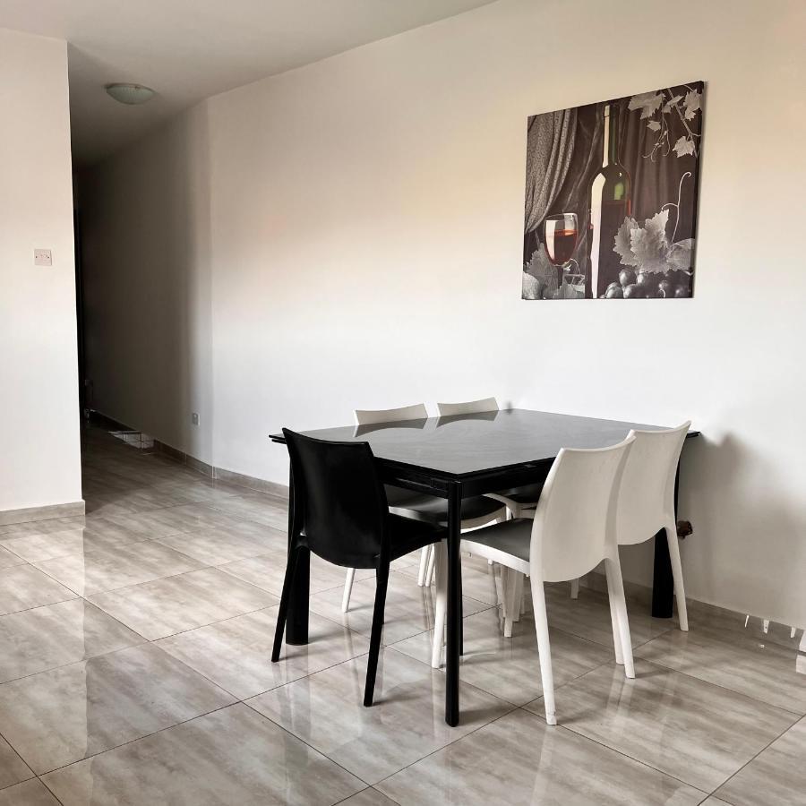 F5 Room 1, Private Double Room With Private Bathroom And Balcony In Shared Flat Msida Exteriér fotografie