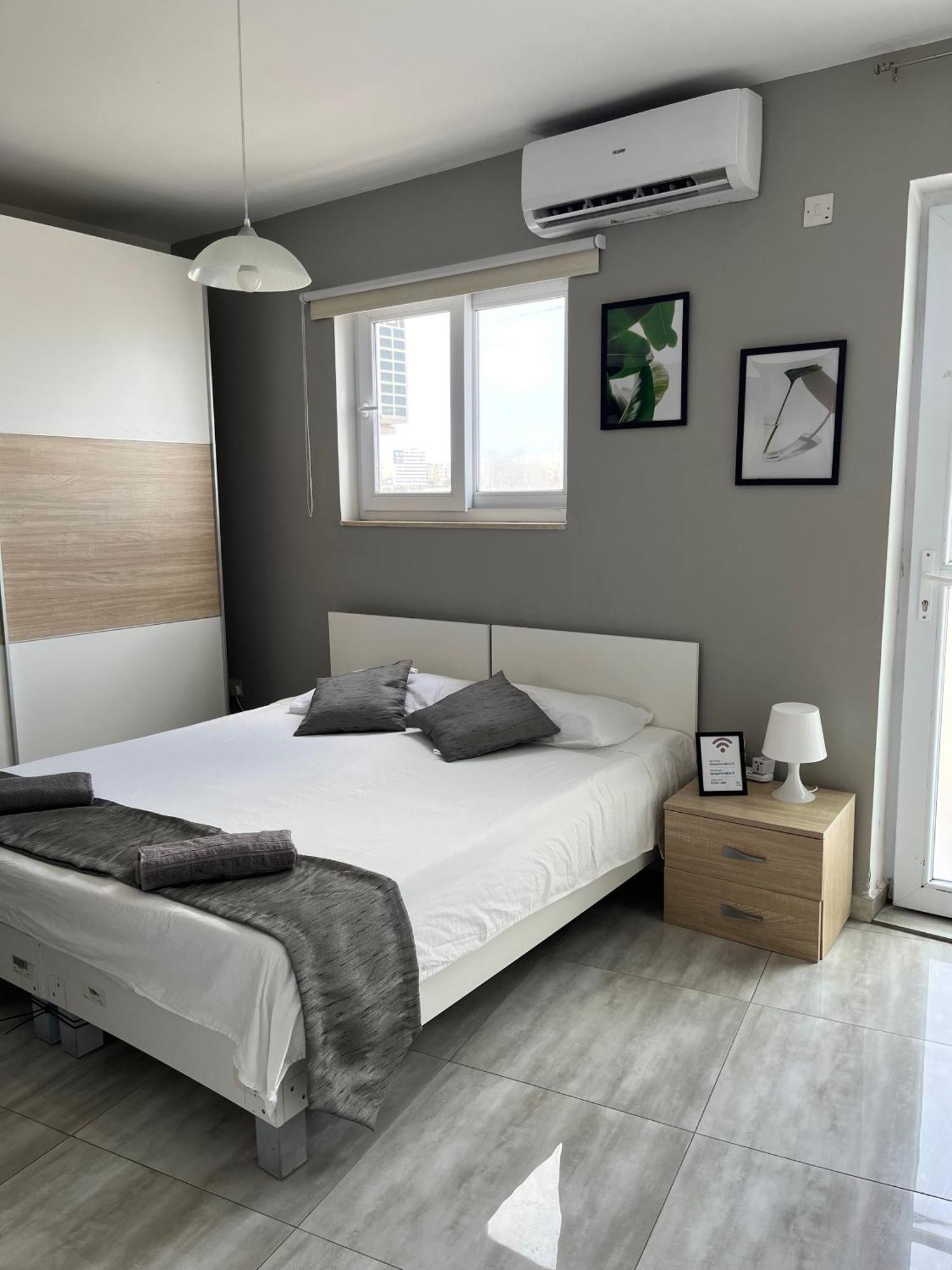 F5 Room 1, Private Double Room With Private Bathroom And Balcony In Shared Flat Msida Exteriér fotografie
